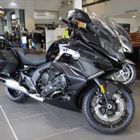 La nueva BMW K 1600 B ya está disponible en Autosa, una auténtica Bagger, inconfundible