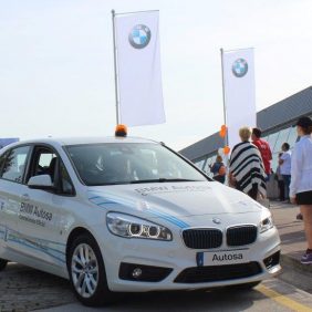 Autosa patrocina la carrera popular “Muévete por la salud” que ha organizado el HUCA con el Serie 2 Active Tourer híbrido enchufable